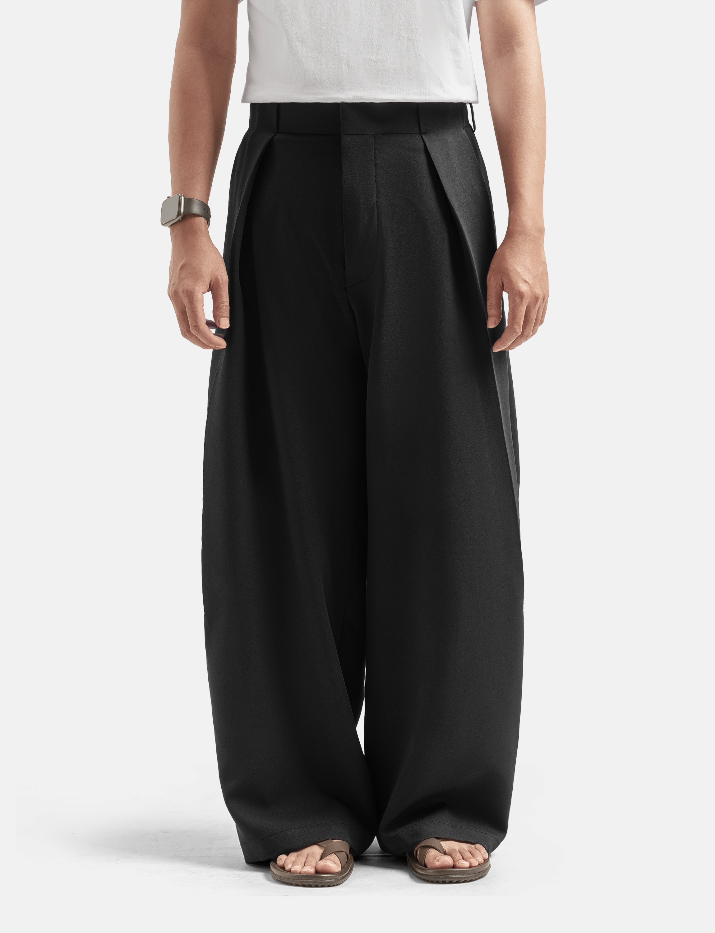 Black Neu Pleated Wide Pant